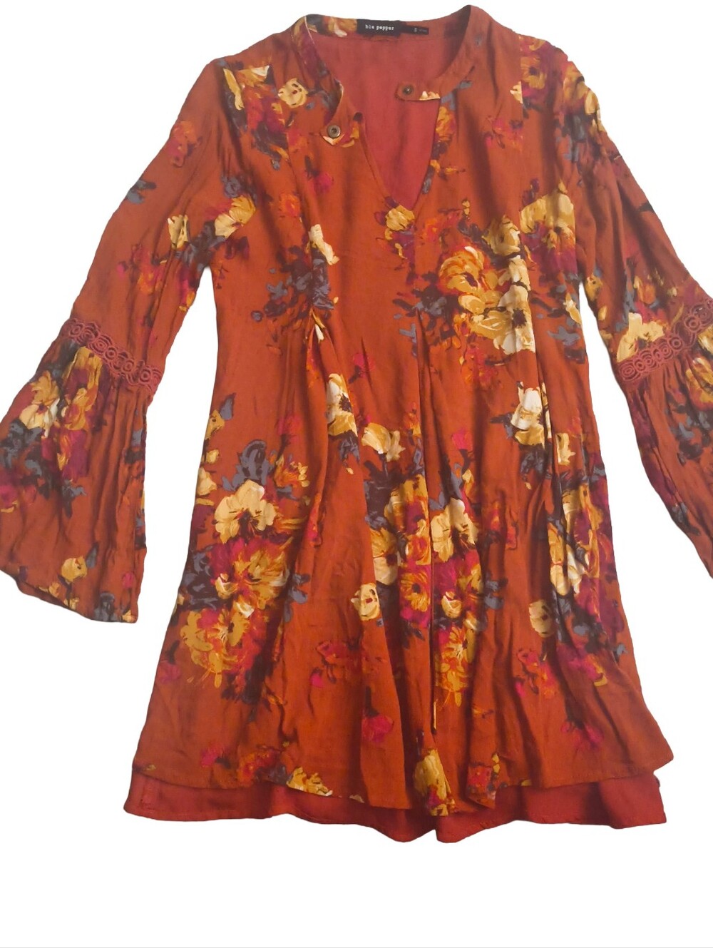 Blu Pepper Floral Pleated bell sleeve dress.